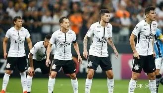 康辉直播带,货诗意盎然,现场纠正李,开宝体育官网,开宝体育直播,体育赛事直播,足球直播