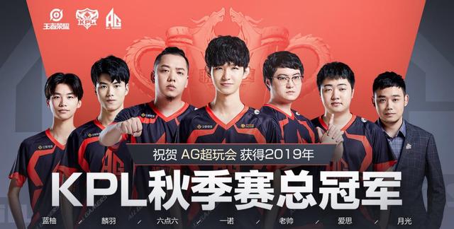 郑钦文清晨6点惊艳首演，直播战况揭晓：1胜2负，中国网球一姐直面挑战！